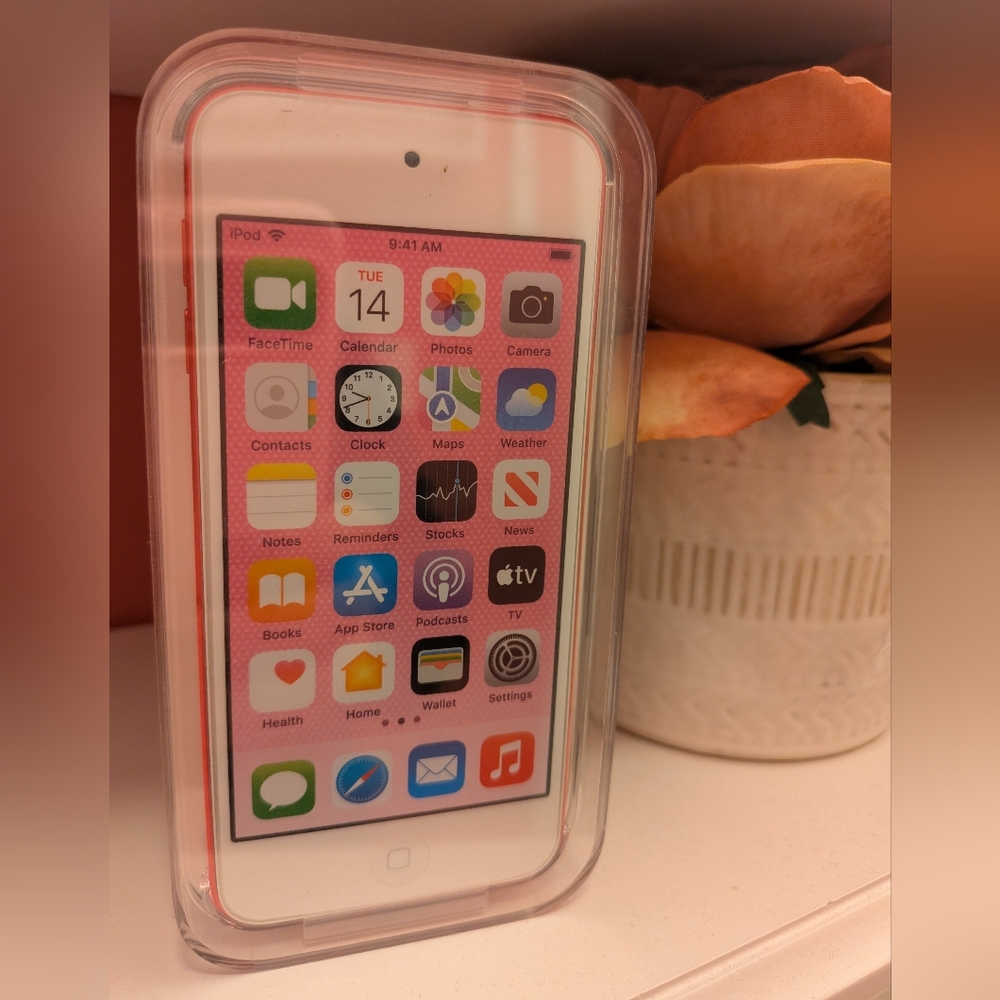 *Brand New* 32GB iPod Touch  (7th Generation)